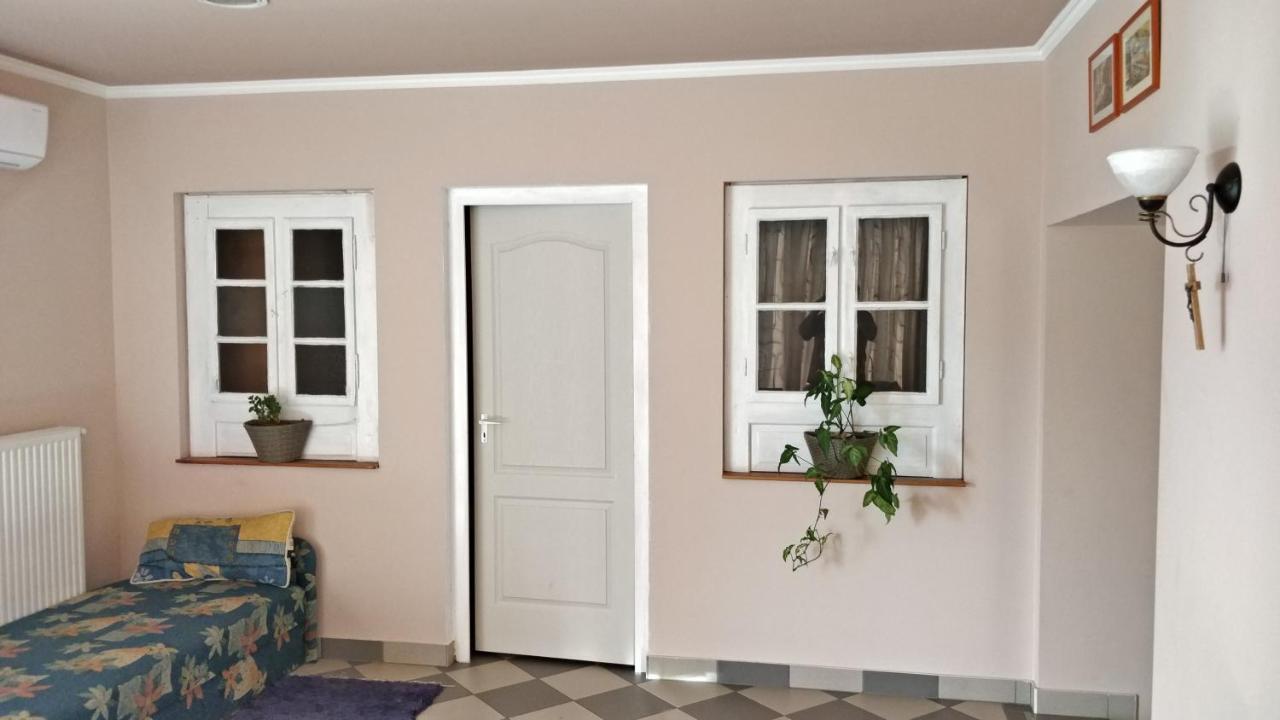 Novakporta Vendeghaz Appartement Lakhegy Buitenkant foto
